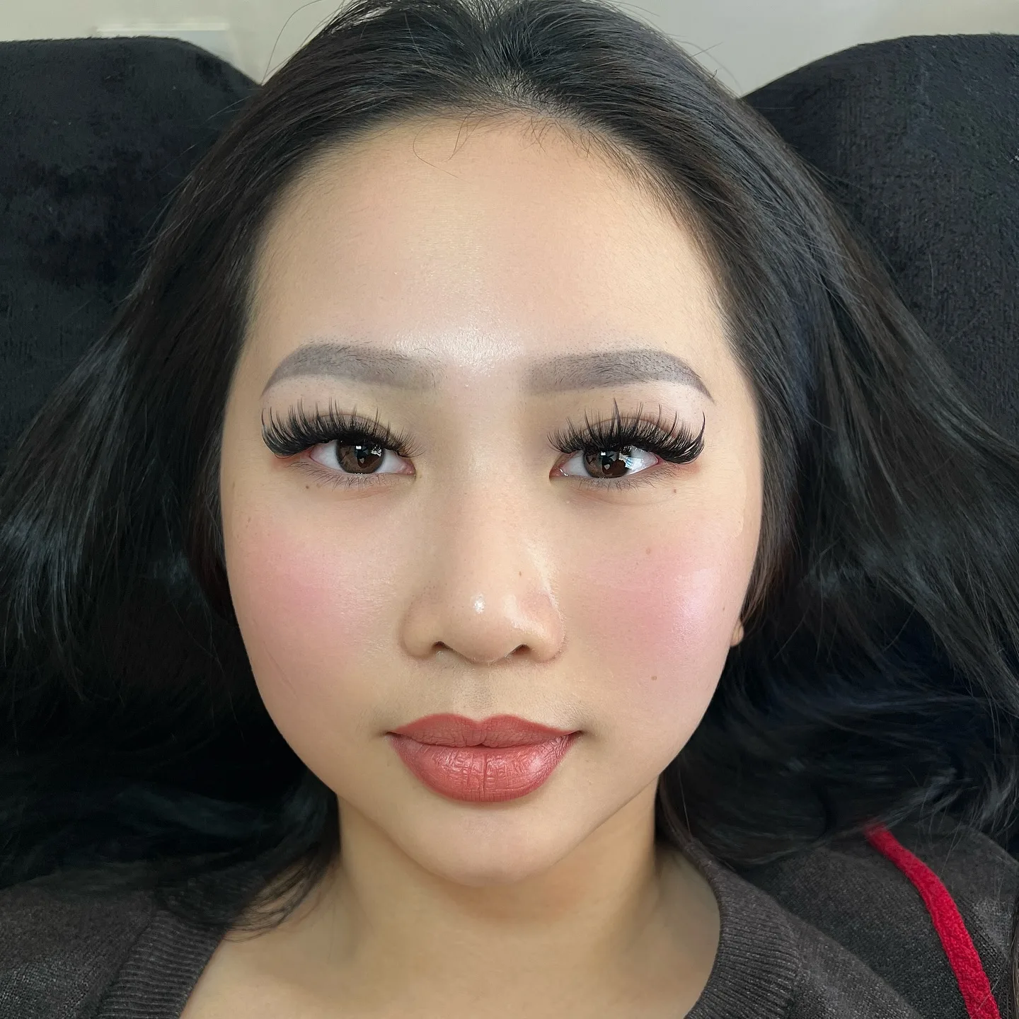 Glam volume lash extensions, full face